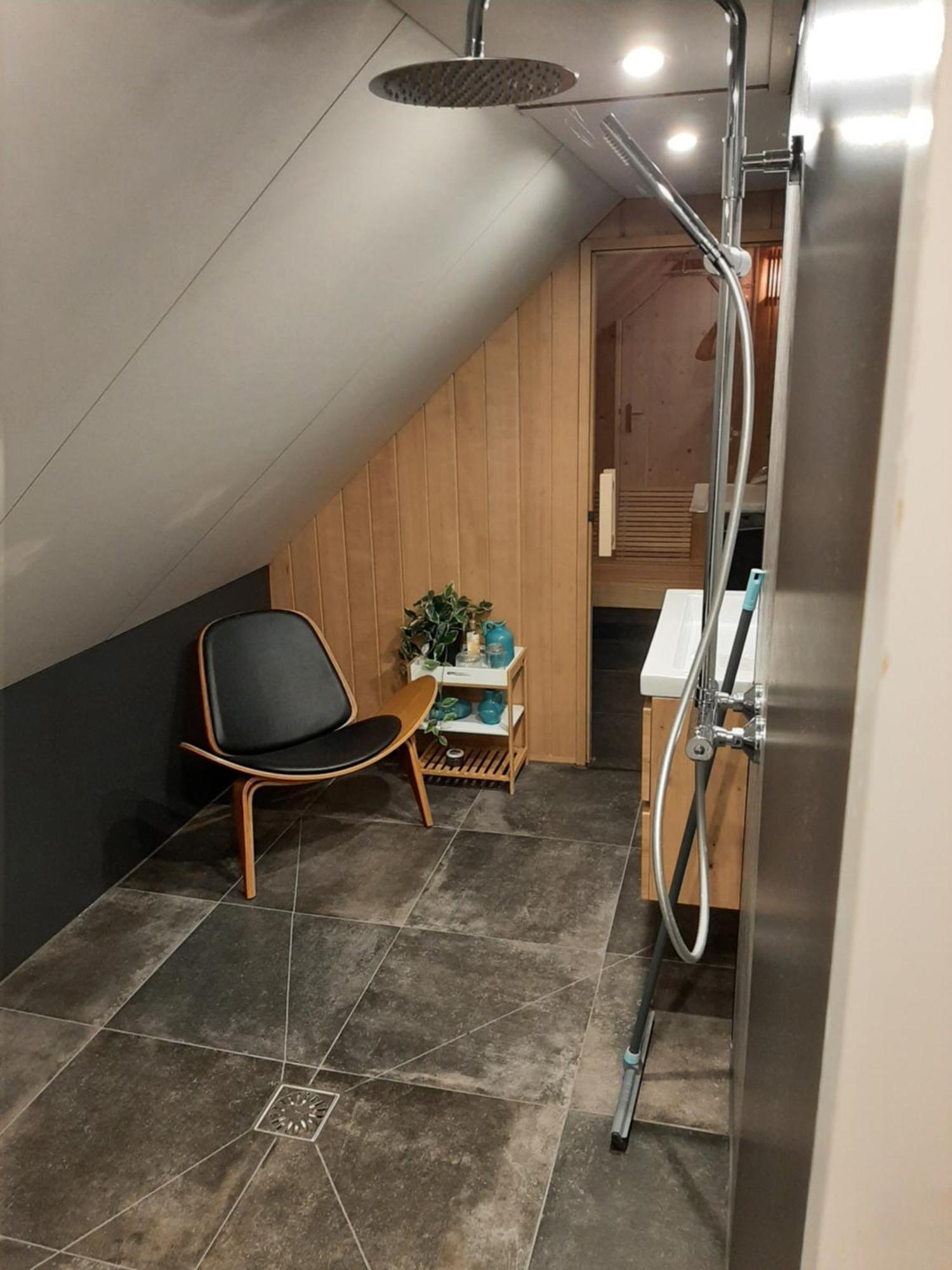 Loft De Hooizolder Met Sauna Bij Te Boeken Gees المظهر الخارجي الصورة